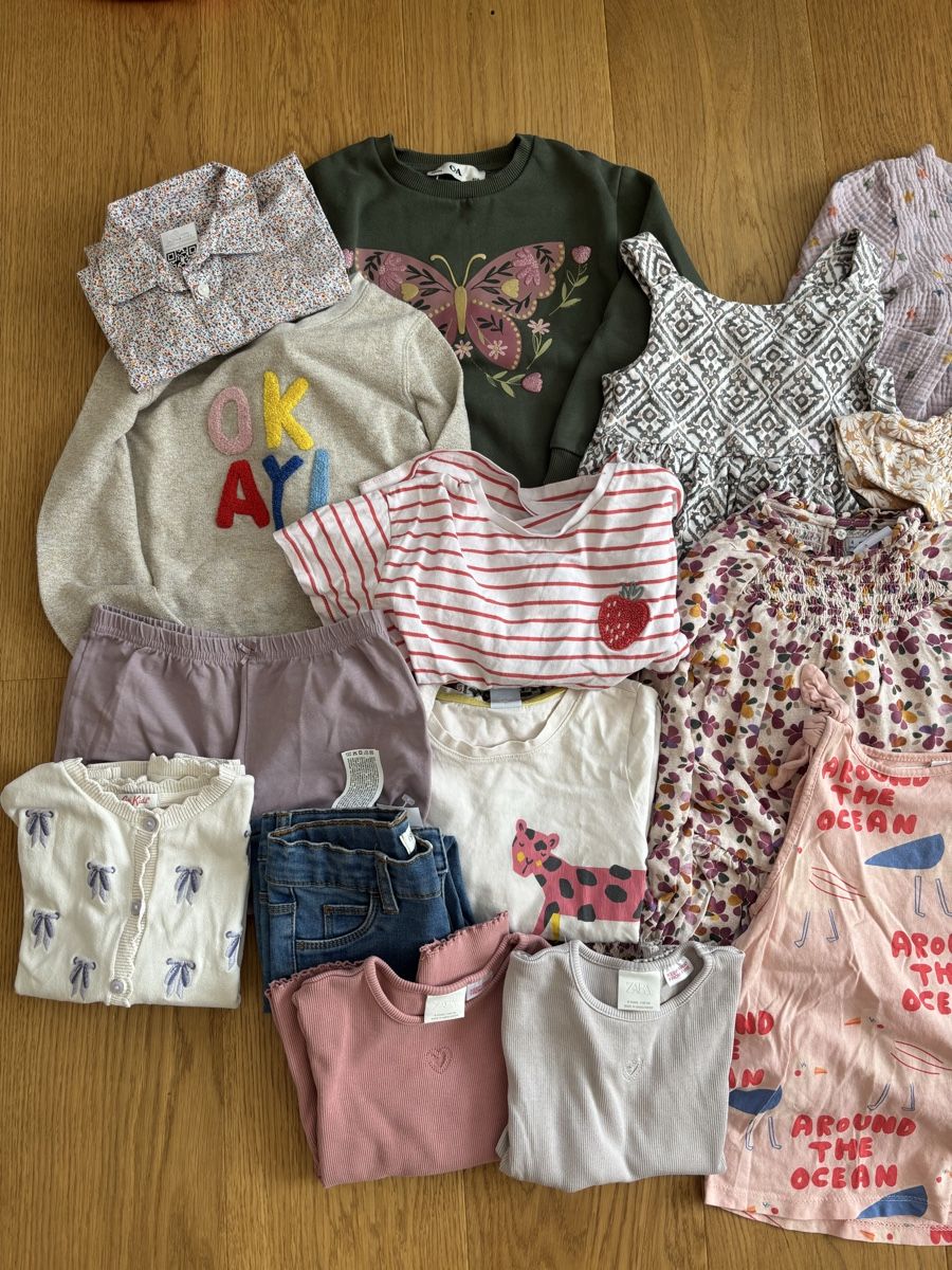 Lotti & Set di vestiti: Kleiderpaket Mädchen Gr. 98/104 – Usato da Adliswil venduto da L.Lau 1