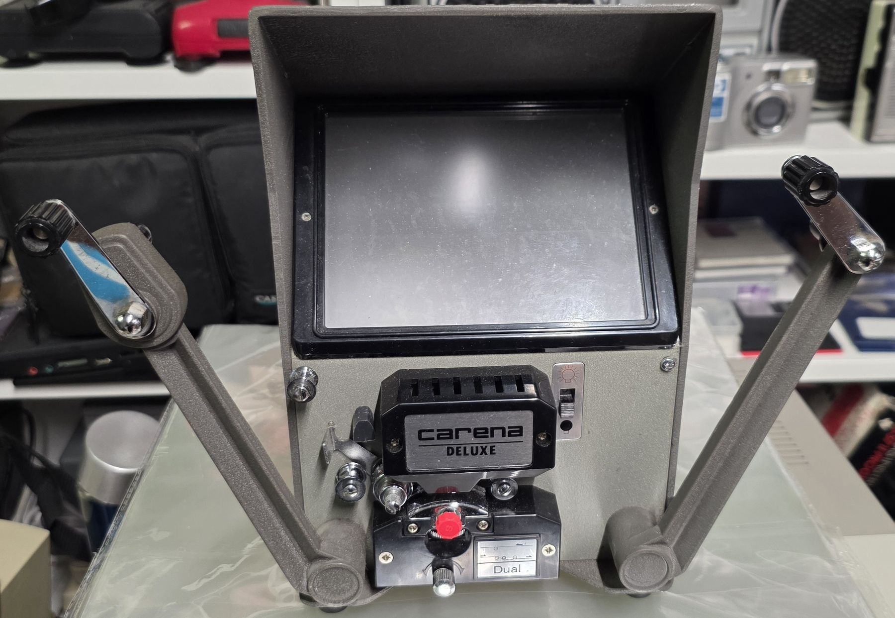 Pellicole: Carena Deluxe Super 8 Viewer  – Difettoso da Reinach BL venduto da _MasterK_