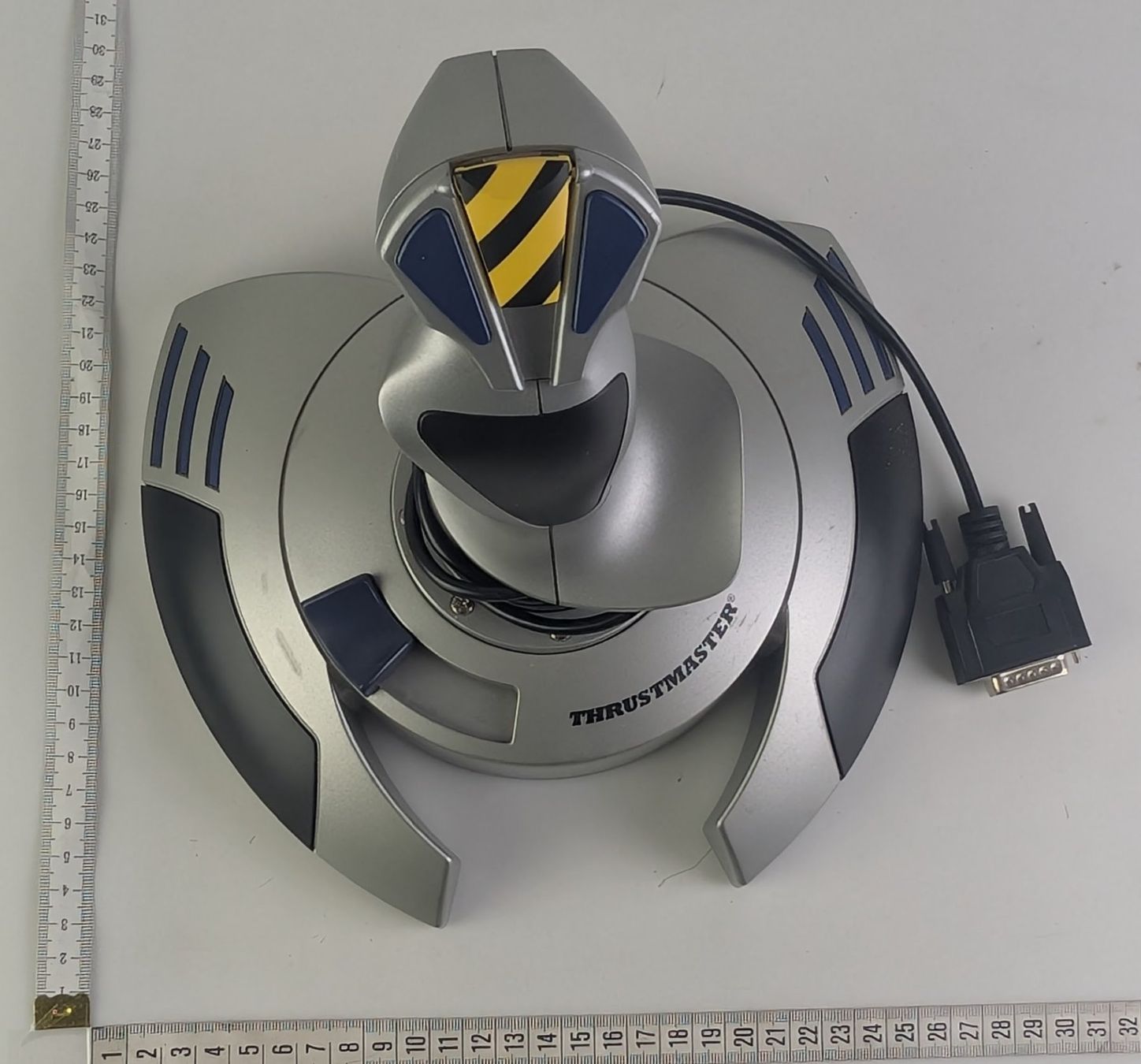 Thrustmaster Controller: Thrustmaster Joystick - Für PC Simulationen geeignet! – Usato da Zürich venduto da axolottchen 1