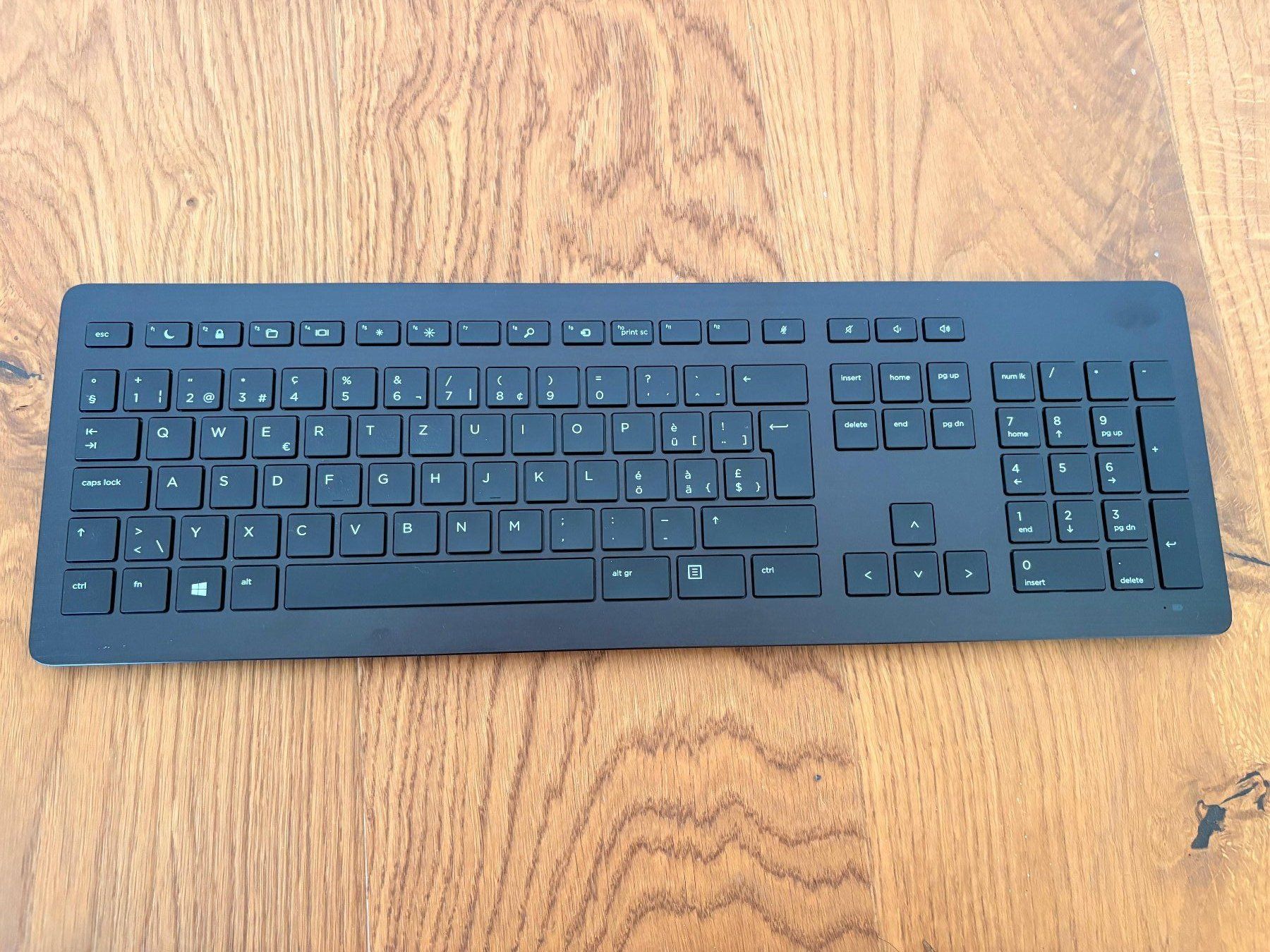 Hewlett Packard Tastaturen: HP Wless premium keyboard – Gebraucht aus Corminboeuf von lau_gq57