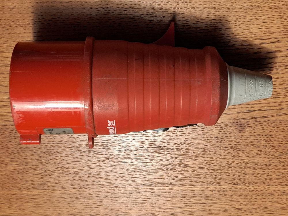 Stecker: Stecker 32 Amper – Gebraucht aus Wettingen von ML03 3