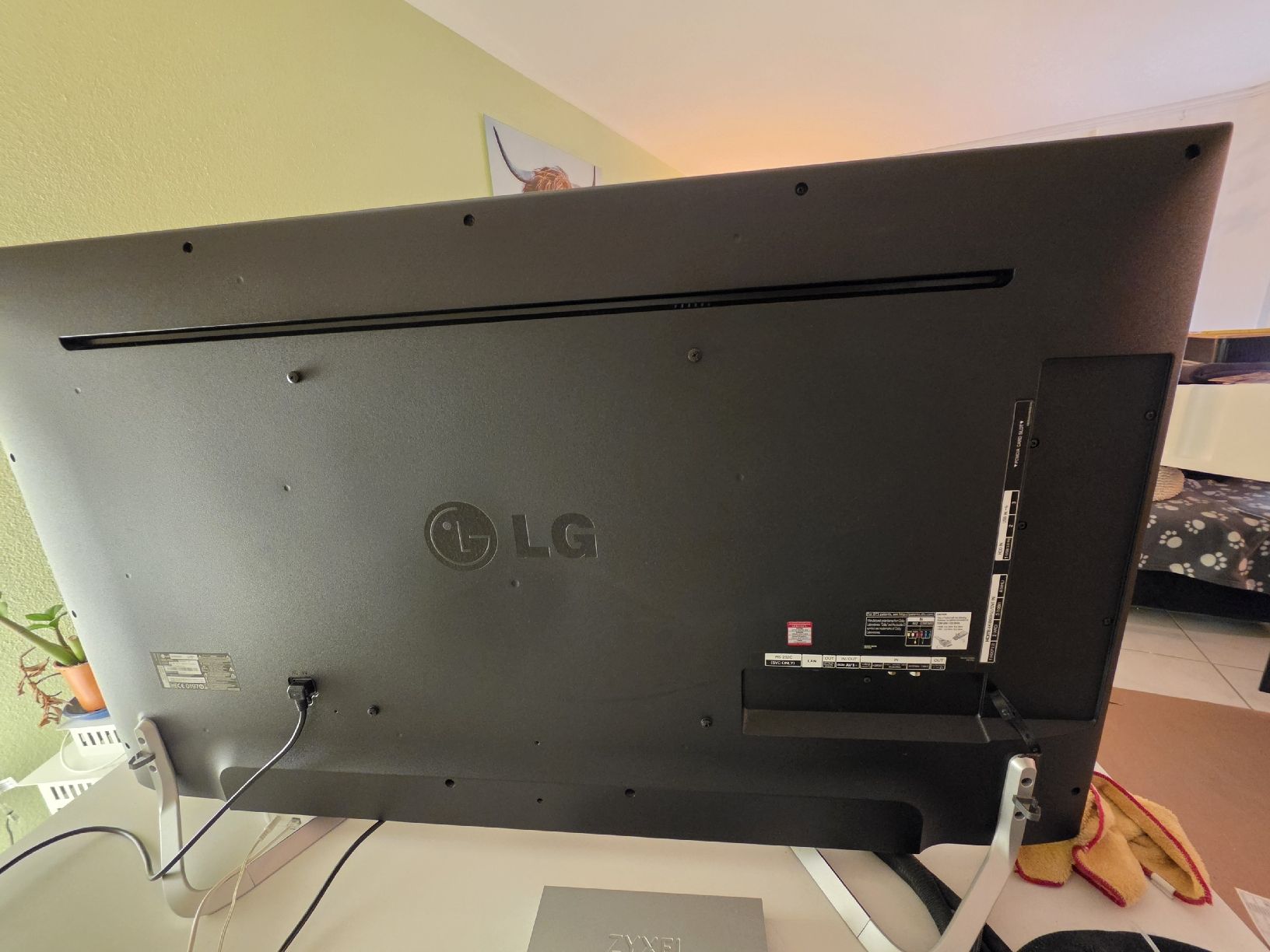 LG Televisori: Fernseher LG 55UB850V 55" – Usato da Safenwil venduto da Flaboenel 1