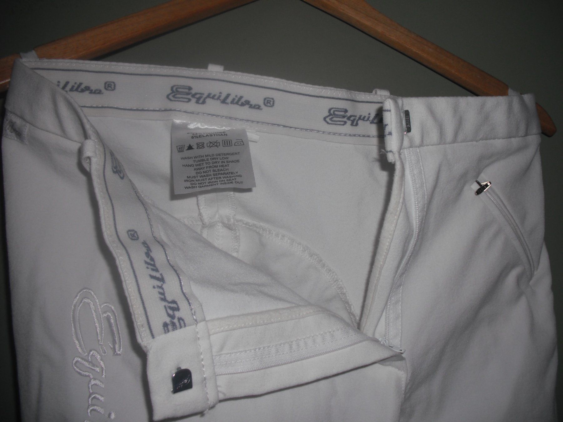 Pantaloni: 2 Reithosen, beide Marke Equilibre – Usato da Koblenz venduto da 70tschibu 4