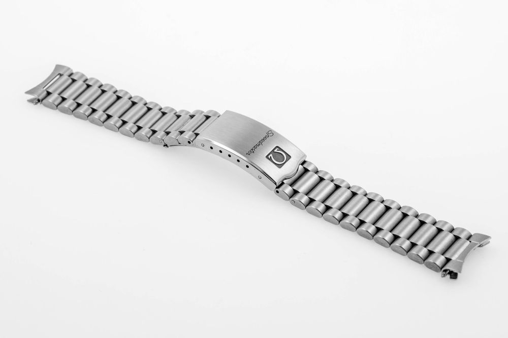 Omega shop 1459 bracelet