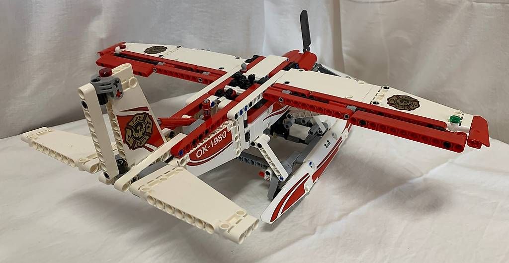 Lego Kit di costruzioni: Lego Technic Löschflugzeug – Usato da Meikirch venduto da meineangebote 3
