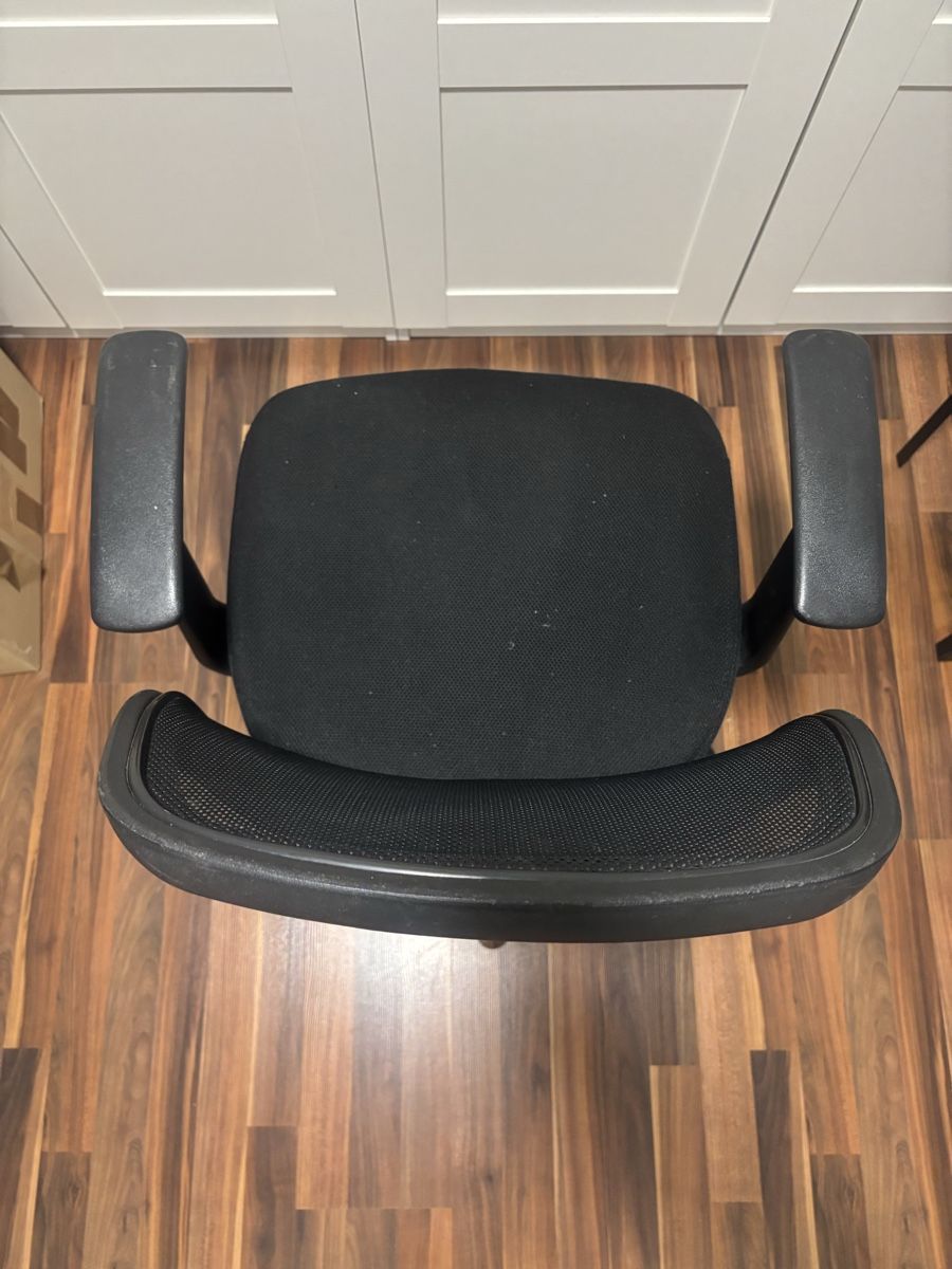 Chaises: Bürostuhl schwarz – D'occasion à Beromünster par Ana.8 2