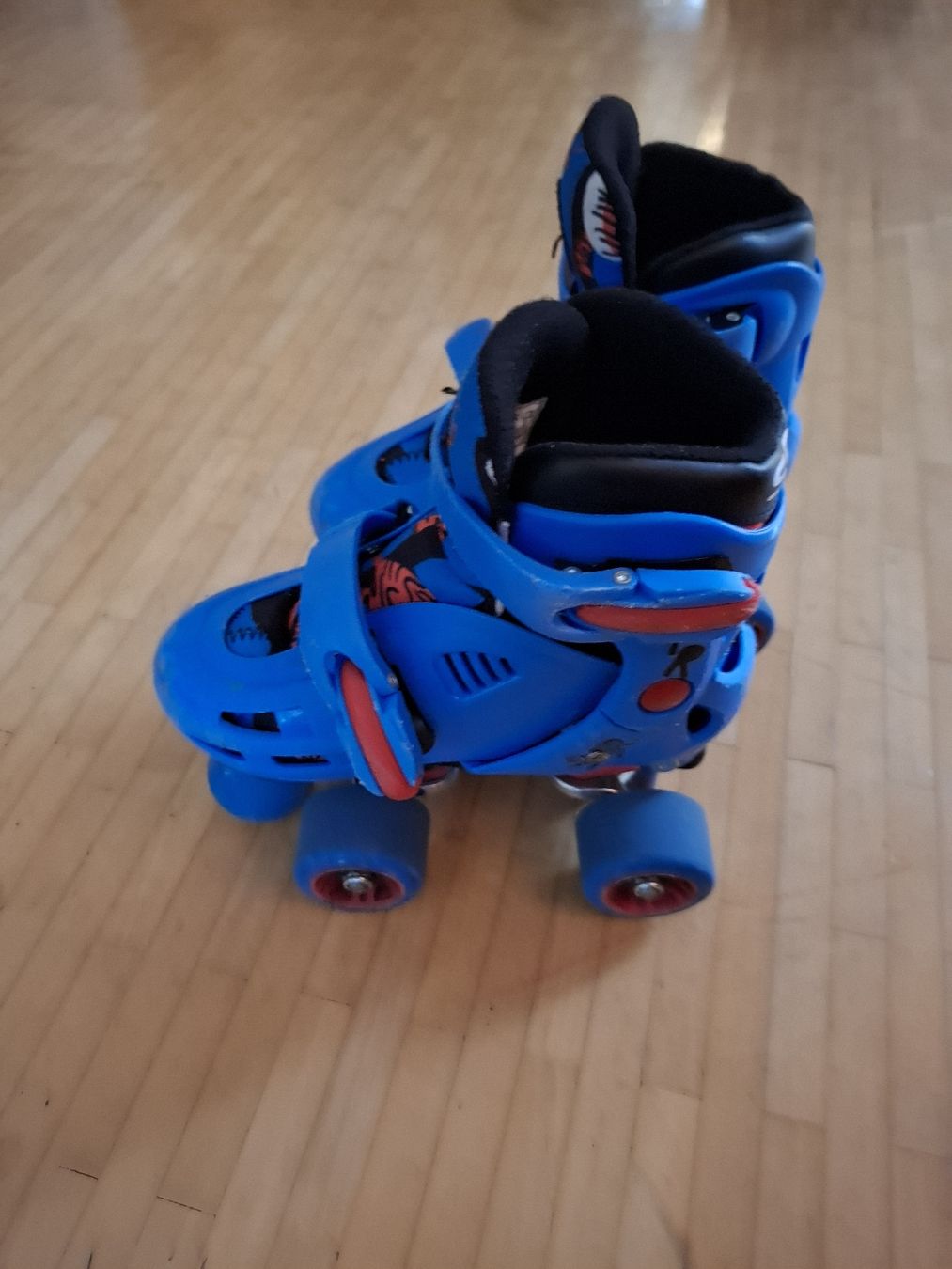 Pattini in linea & Pattini a rotelle: Rollschuhe Grösse 26 bis 29 – Usato da Reutlingen venduto da nic810 1