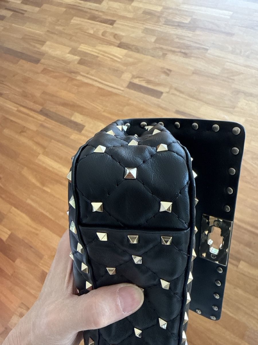 Valentino Borse da donna: Rockstud Spike Crossbody Bag Small – Usato da Gibswil venduto da spongii 3