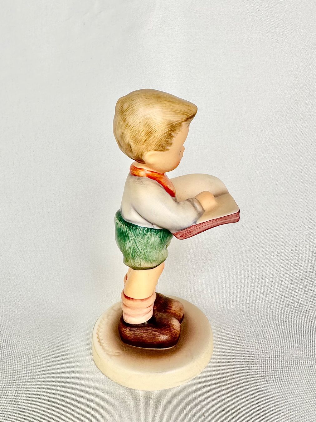 Hummel Figuren: Hübsche Goebel Hummel Figur Junge "Honor Student" – Gebraucht aus Steinen von SputnikSweetheart 4