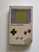Nintendo Game Boy mit Super Mario
