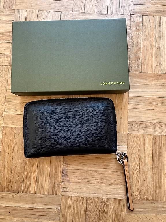 Longchamp Portamonete: Longchamp Portemonnaie schwarz – Usato da Wädenswil venduto da theresa_soph