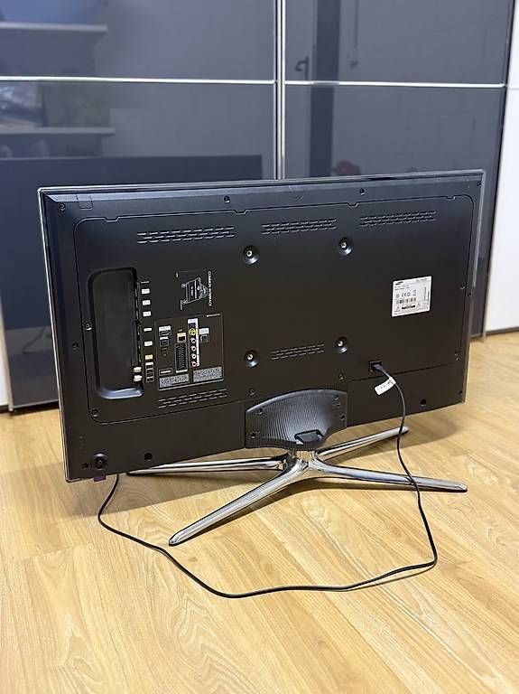 Appareils TV: Samsung TV 40" – D'occasion à Pieterlen par bse_96hf 1