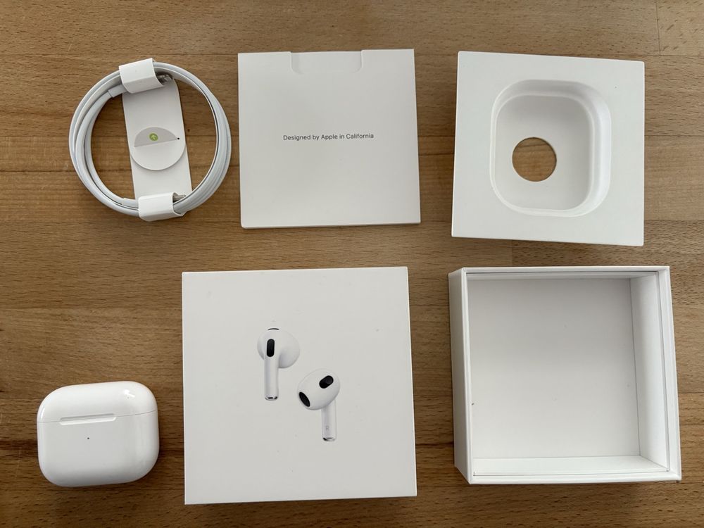 Apple AirPods (3rd Generation) 2