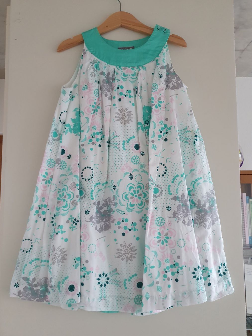 Vertbaudet Vestiti & Gonne: NEU Vertbaudet Kleid Gr. 122 – Nuovo (secondo la descrizione) da Villars-sur-Glâne venduto da richardette