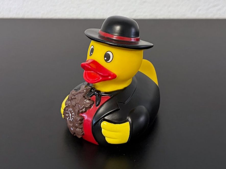 Jouets: Badeente Quitscheente Schwarzwald Mann – Neuf (Voir description) à Birr par Jamonline