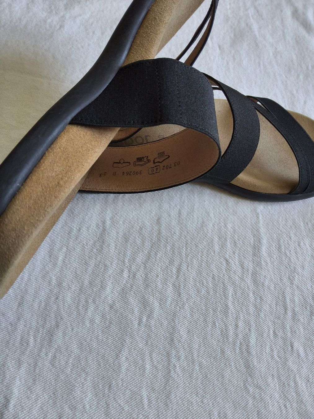 Gabor Scarpe da donna: Gabor Pantoletten Gr. 40 schwarz, fast neu – Usato da Baar venduto da Calla1508 3