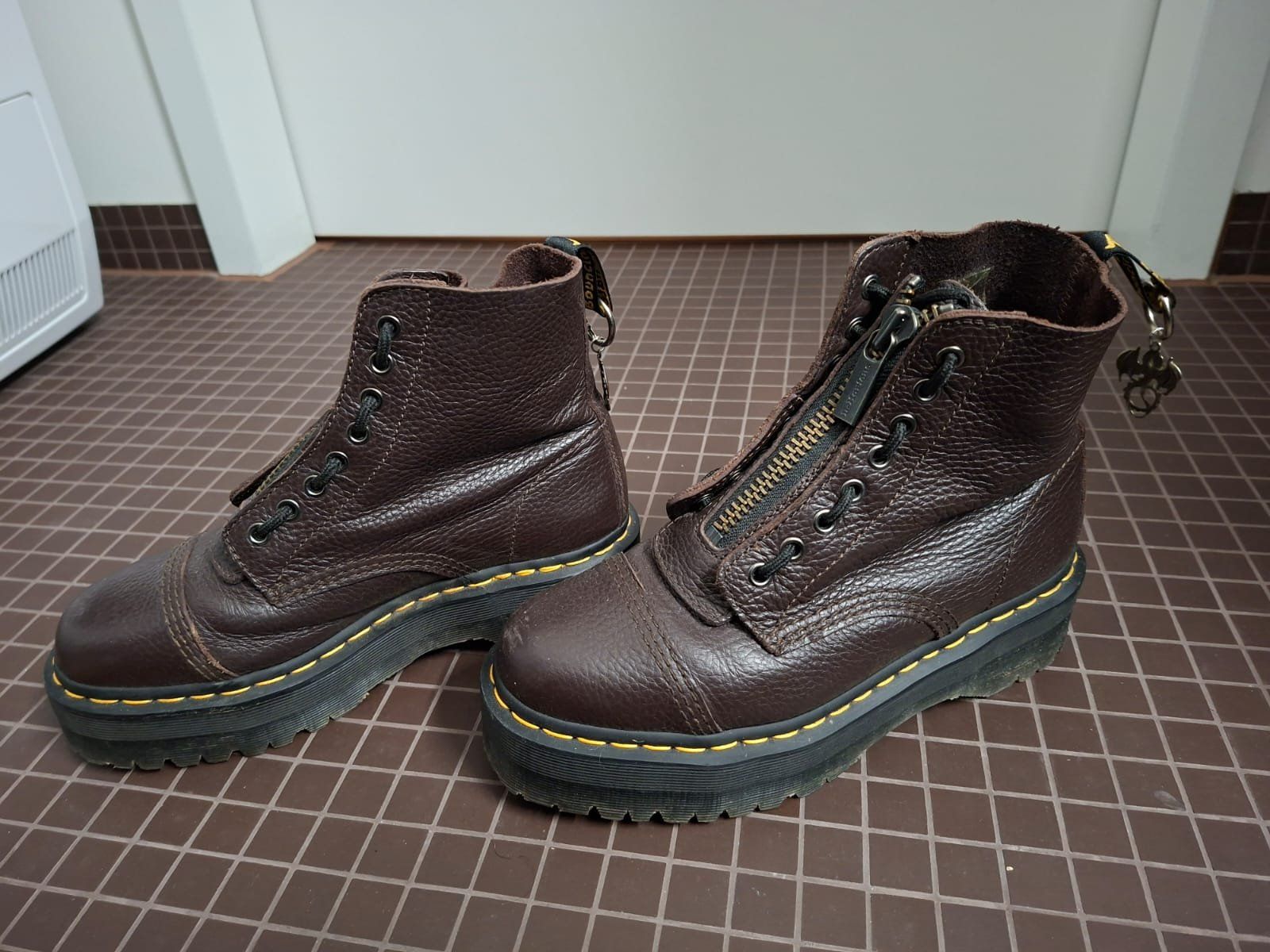 Dr. Martens Scarpe da donna: Dr. Martens Stiefel braun – Usato da Regensdorf venduto da amb_n5n7 2