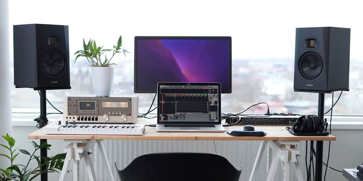 Adam Audio Lautsprecher: Adam T7V+ supports de table – Gebraucht aus Lutry von lexo66 2