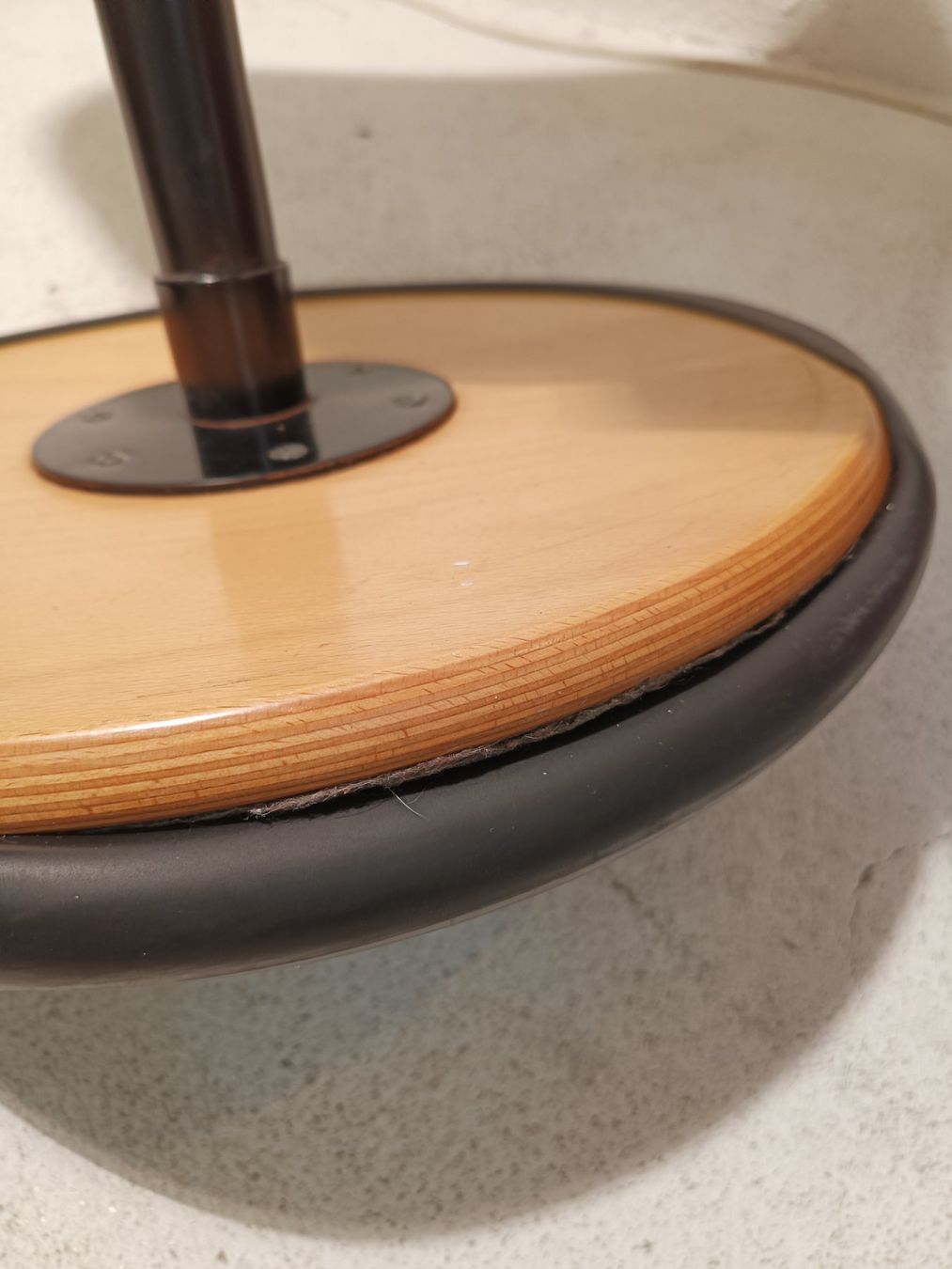 Stokke Sgabelli: stokke Varier move hocker schwarz – Usato da Winterthur venduto da style-and-design.zrh 5
