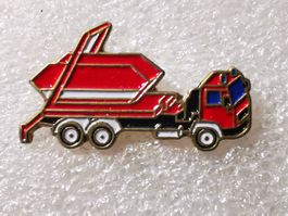 Ansteckpin 67: Feuerwehr LKW