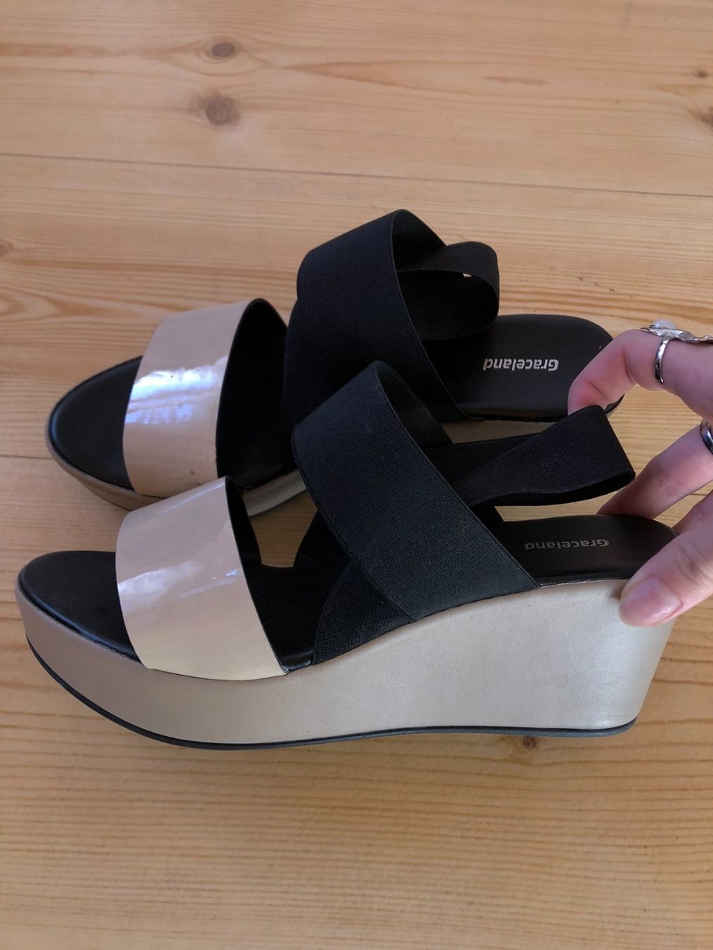 Damenschuhe: Sandales compensées – Gebraucht aus Bulle von sop_ct6x
