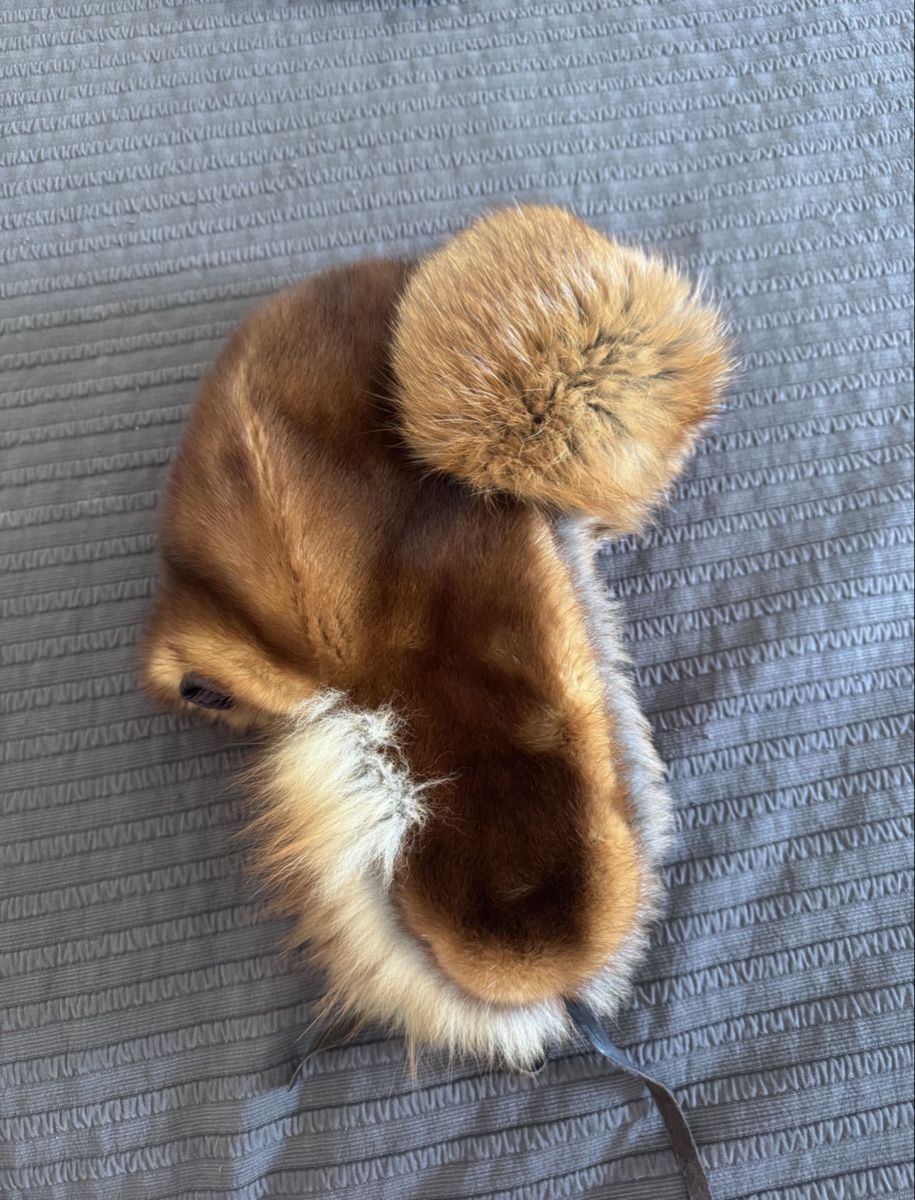Chapeaux, bonnets & casquettes: Brown fur hat – Neuf (Voir description) à Genolier par tan_rd6s 1