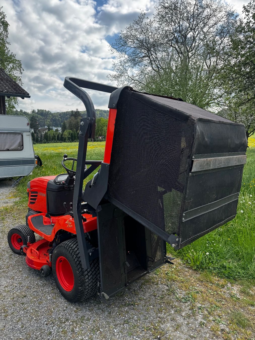 Kubota Tagliaerba: Rasentraktor Kubota G 23-ll – Usato da Niederuzwil venduto da Dakitiki 6