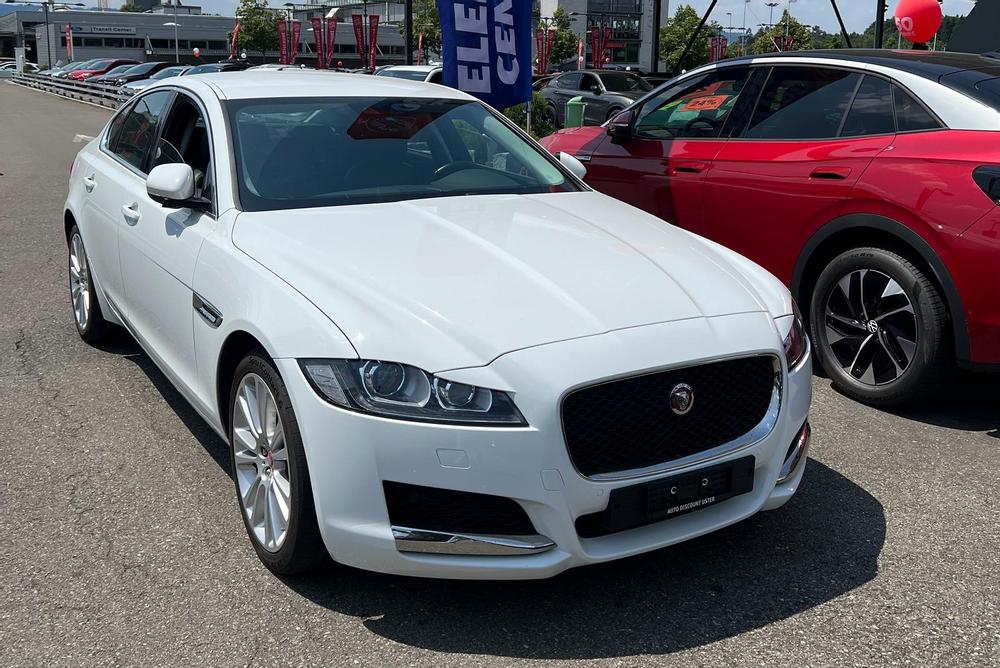 Jaguar XF 2.0d