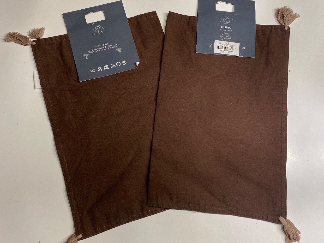 Komplettküchen: Tischset (2x) – Neu und originalverpackt aus Zürich von lazygalaxy