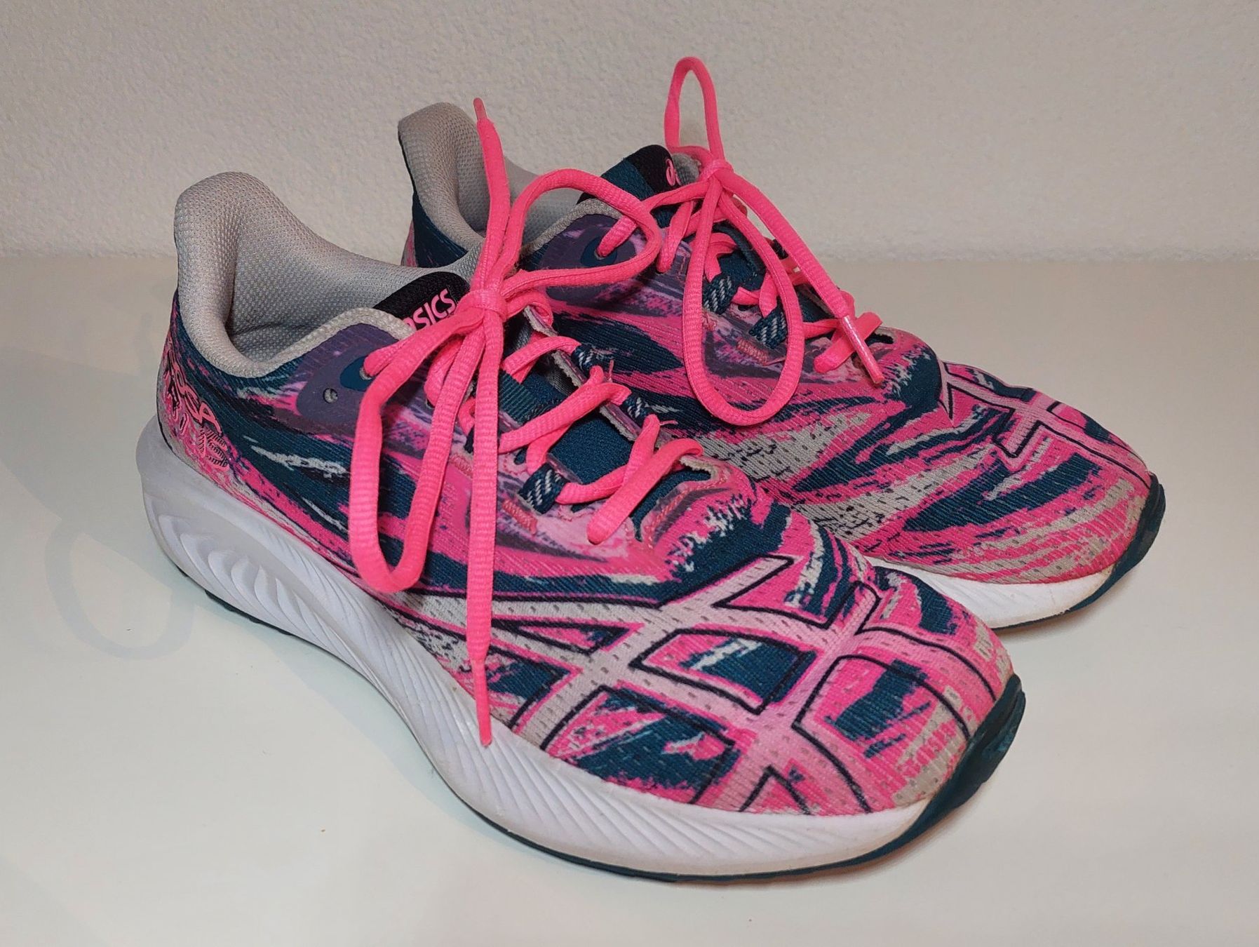 Asics Scarpe per ragazze: Asics Laufschuh, Modell "Noosa", Gr. 38 – Usato da Liesberg Dorf venduto da FamilieBond007