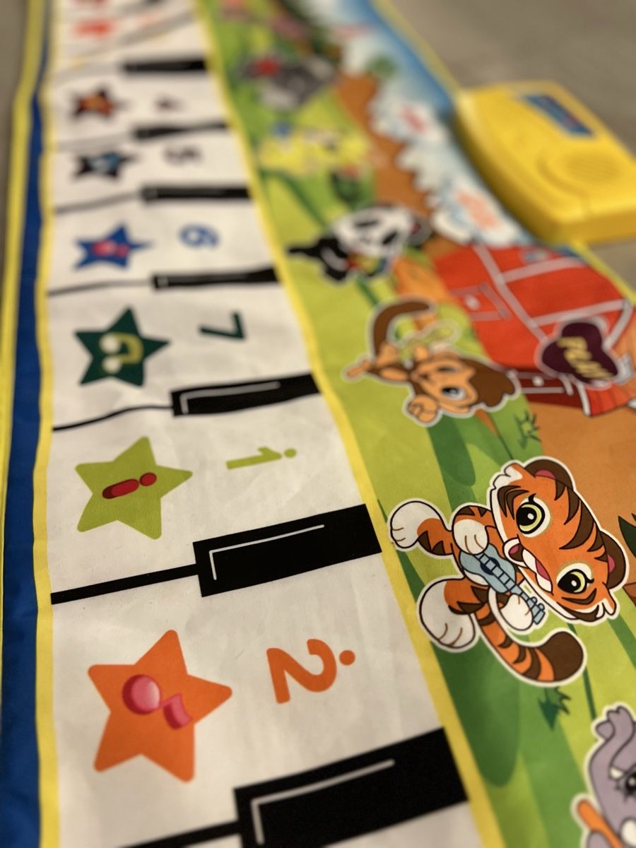 Jouets: Piano Musikmatte – D'occasion à Birmensdorf ZH par nad_gc5f 2