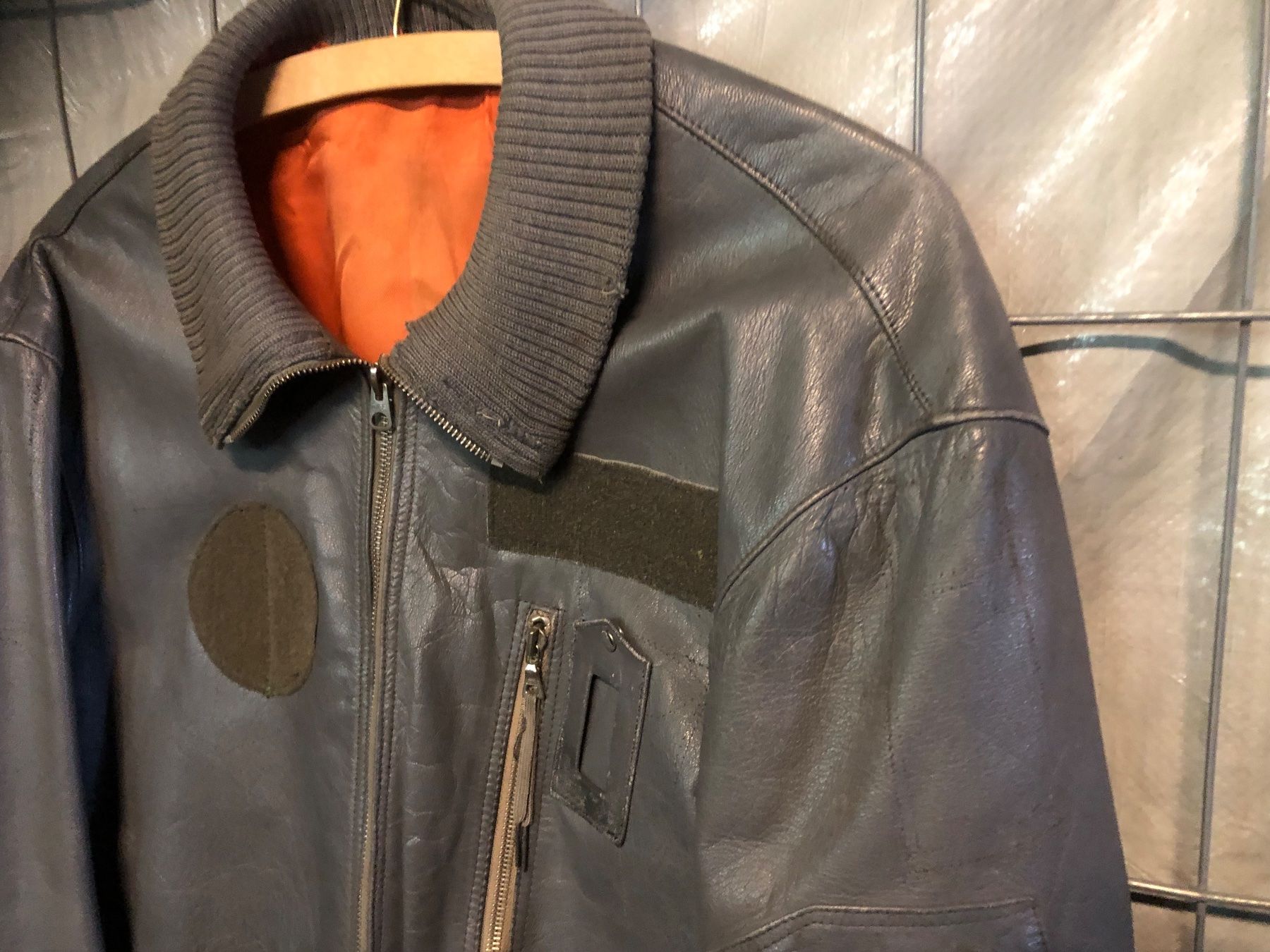 Schweizer Armee Uniformen: Schweizer Luftwaffe Pilotenjacke Militär Pilot Armee Jacke – Gebraucht aus Madiswil von TEMISO 2