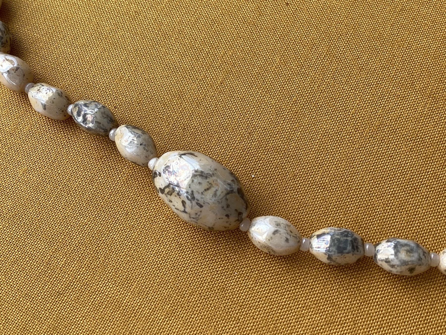 Catenine: Halskette aus Achat, 49 cm – Usato da Mörschwil venduto da Monzar 1