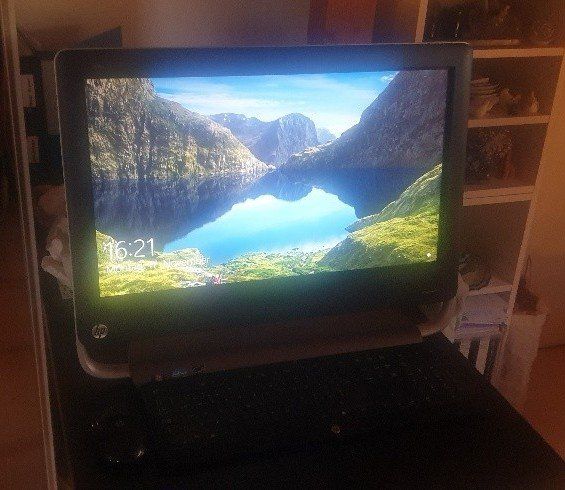 Hewlett Packard PC: HP TouchSmart 520PC mit CD Laufwerk – Usato da KLOTEN venduto da Tubasousa 3