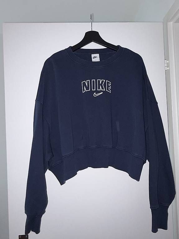 Maglioni & Felpe: Nike Sweatshirt – Usato da Spiez venduto da deborahsarahhh