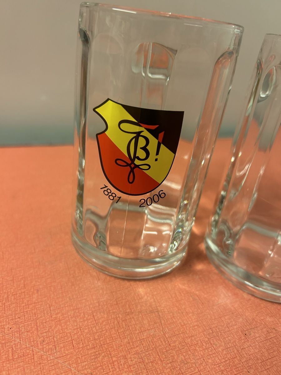 Gläser: 2 Biergläser mit Wappen 2006 ca. 13 cm.  hoch – Gebraucht aus Lanzenhäusern von vic63 1