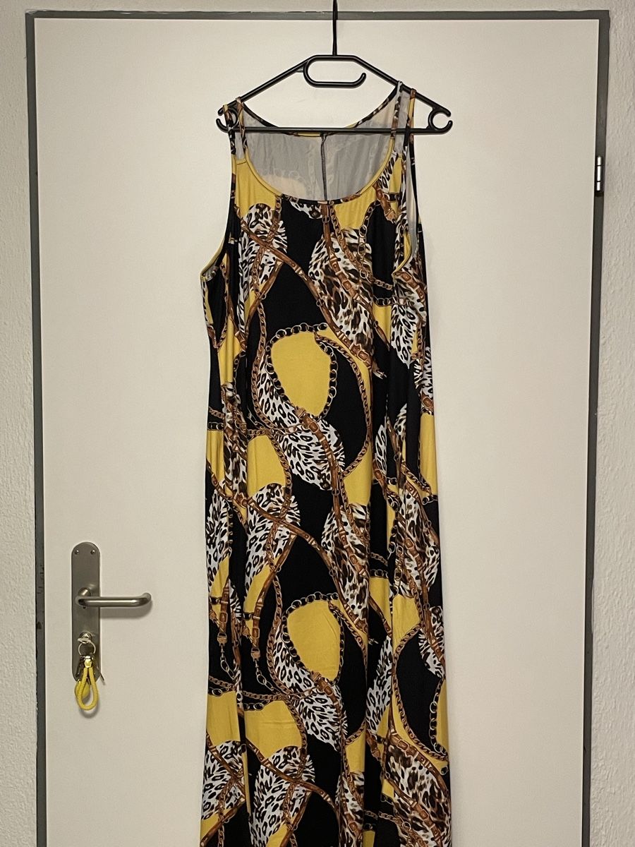 Robes: Kleid – Neuf (Voir description) à Gossau ZH par Lavinia07