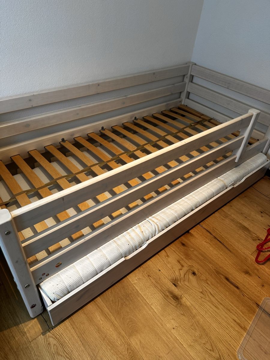 Letti: Flexa Kinderbett mit Rausfallschutz und Bettschublade – Usato da Bischofszell venduto da Frigo04 7