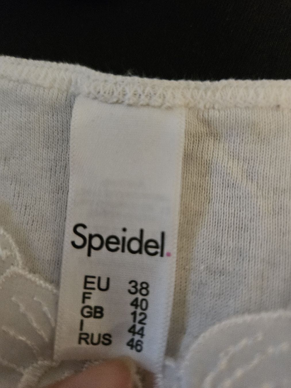 Camicette: 2 Unterhemden weiss. Grösse 38 / L – Nuovo (secondo la descrizione) da Bern venduto da nad_nyx6 1