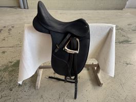 Wintec Dressursattel Isabell Werth schwarz Grösse 17.5 Zoll