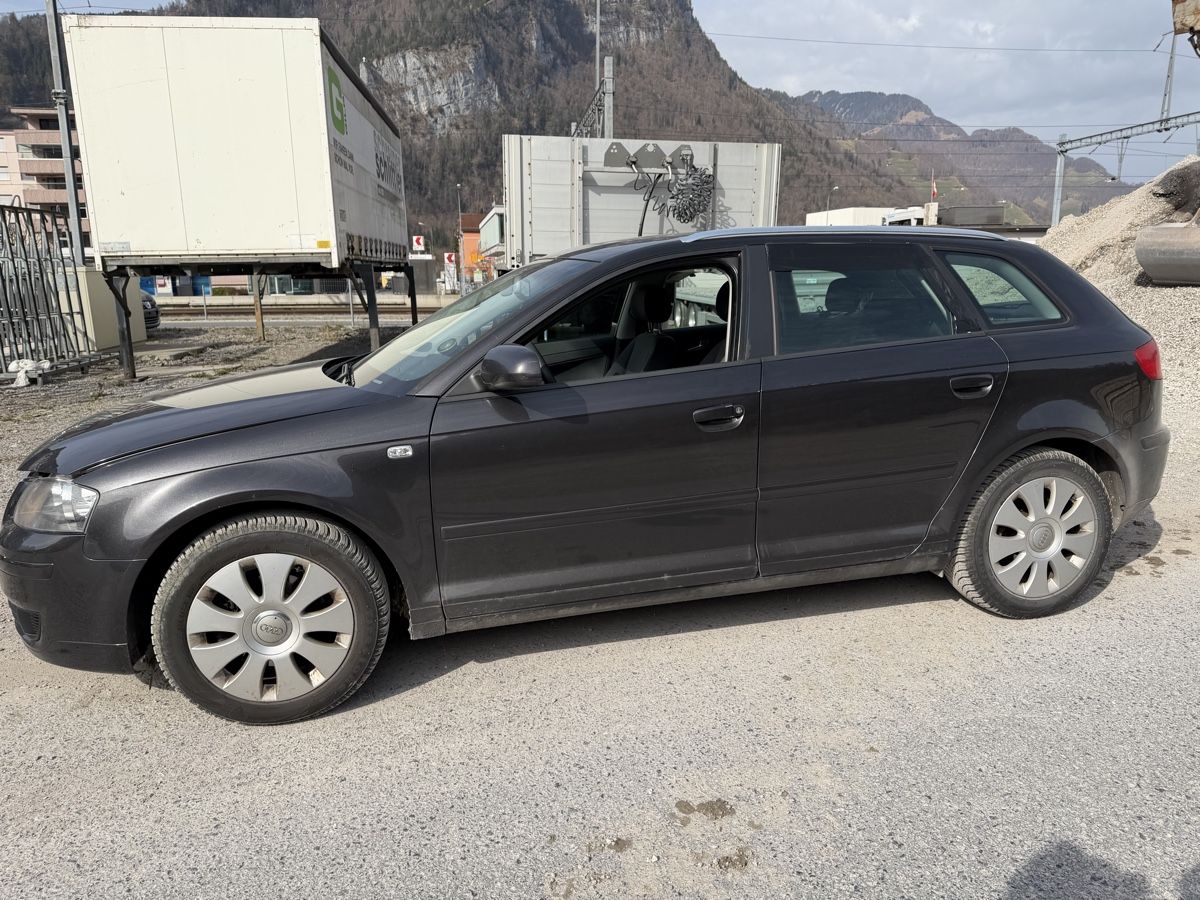 Audi Automobili: Audi A3 2.0 Benzin – Usato da Mollis venduto da BSL10 3
