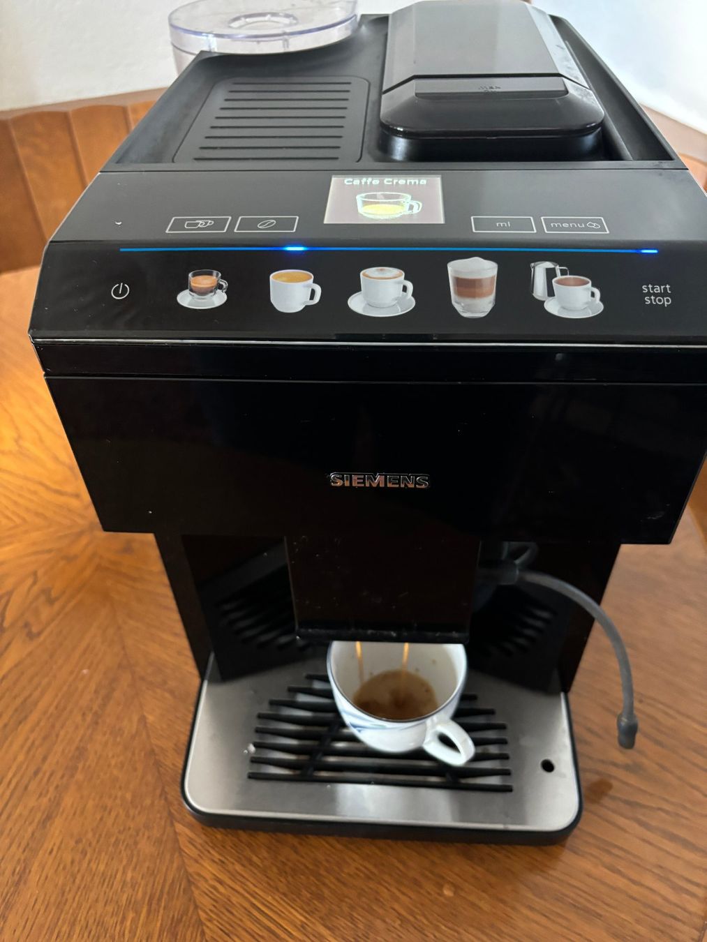 Siemens Kaffeemaschinen & Espressomaschinen: Kaffeemaschine Siemens EQ.500 classic – Defekt aus Gossau SG von Gusho 3