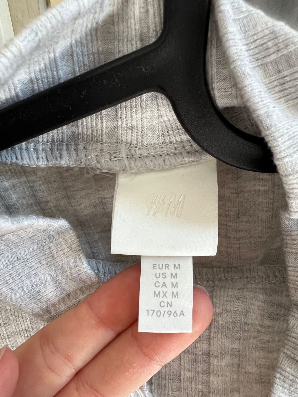 Tops: H&m Top – Gebraucht aus Kirchberg BE von lea_kb6y 2