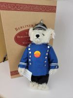1997 Steiff Original: Teddybär „Berliner Schutzmann um 1900“
