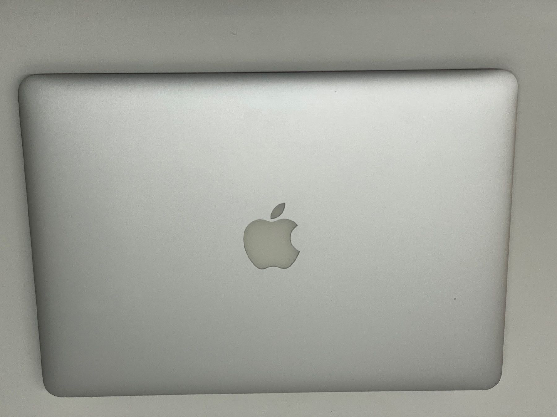 Apple Notebook: Macbook Air 13" A1466 (2012) – Usato da Pfungen venduto da gilbertfr 9