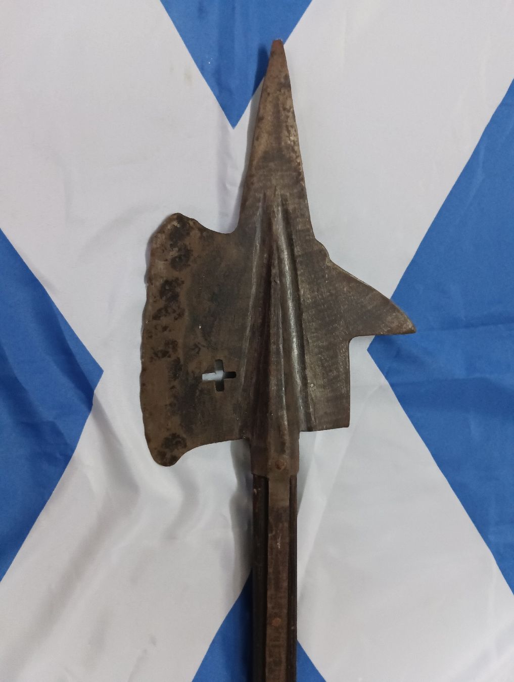 Armi bianche: Hellebardensammlung mit Holzständer, Unikat – Usato da Brislach venduto da Falke666 5