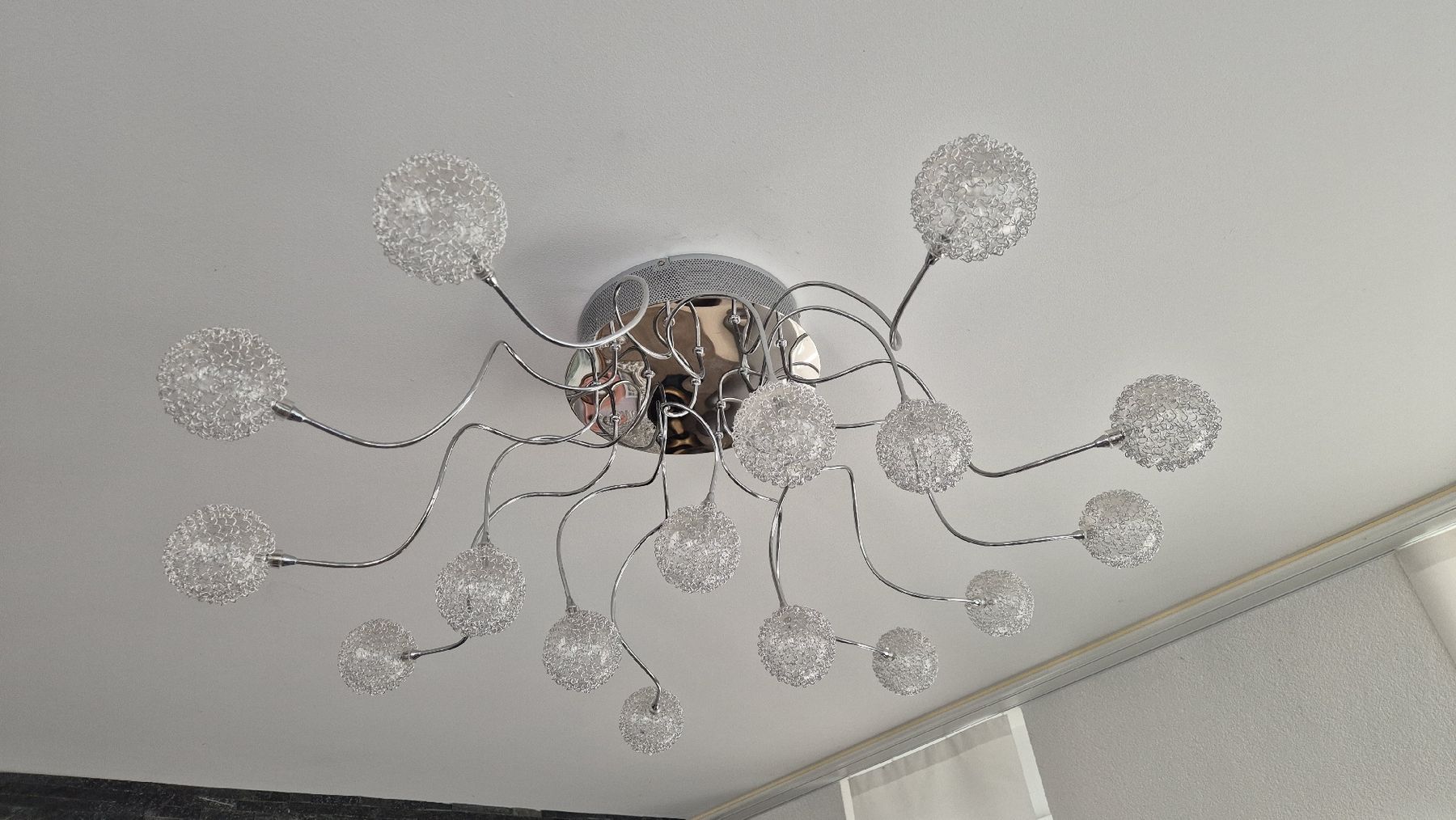 Micasa Kronleuchter & Deckenlampen: Lampadario Micasa N.P. 350.00 CHF – Gebraucht aus Romanshorn von Eleony