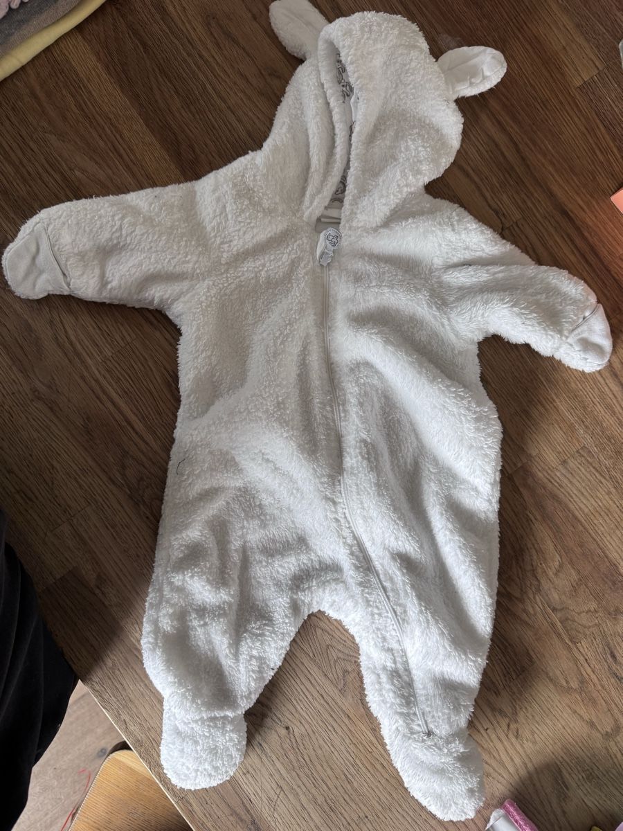 Lotti & Set di vestiti: Baby Kleiderpaket Gr. 56  – Usato da Unterkulm venduto da Muus713 8
