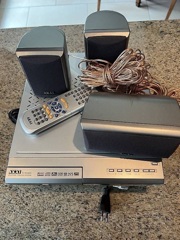 Heimkino: Home Cinema set AKAI – Gebraucht aus Thalwil von Wilhelm85