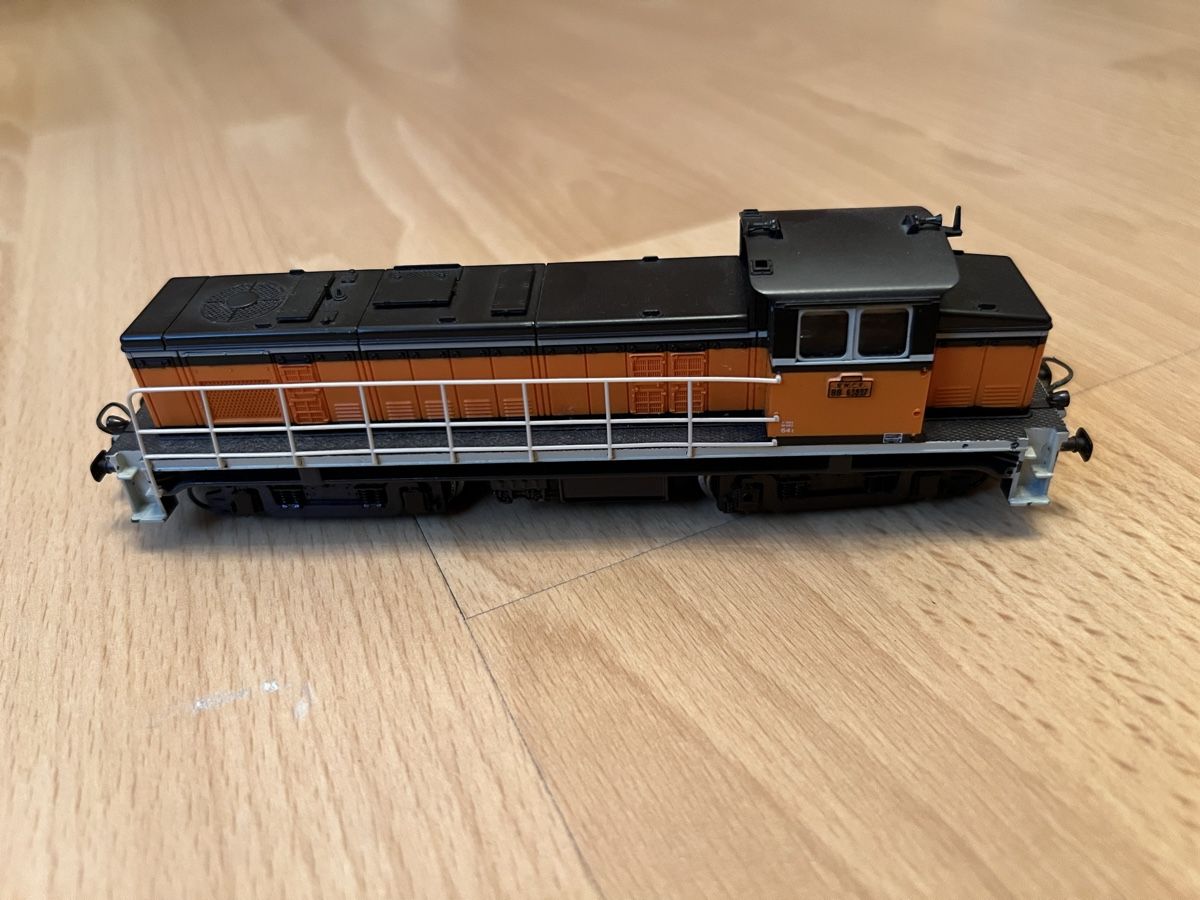 Roco Modellini di ferrovie: Roco Lokomotive SNCF orange – Usato da Gisikon venduto da ram_78bx